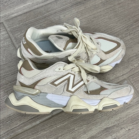 New Balance 9060 - Picture 1 of 6